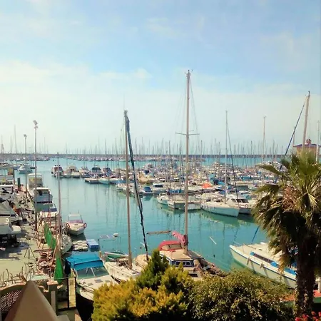 Marina Port Sea View Apartment